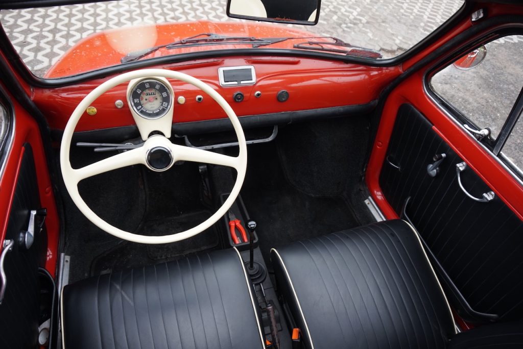 fiat 500 wnętrze